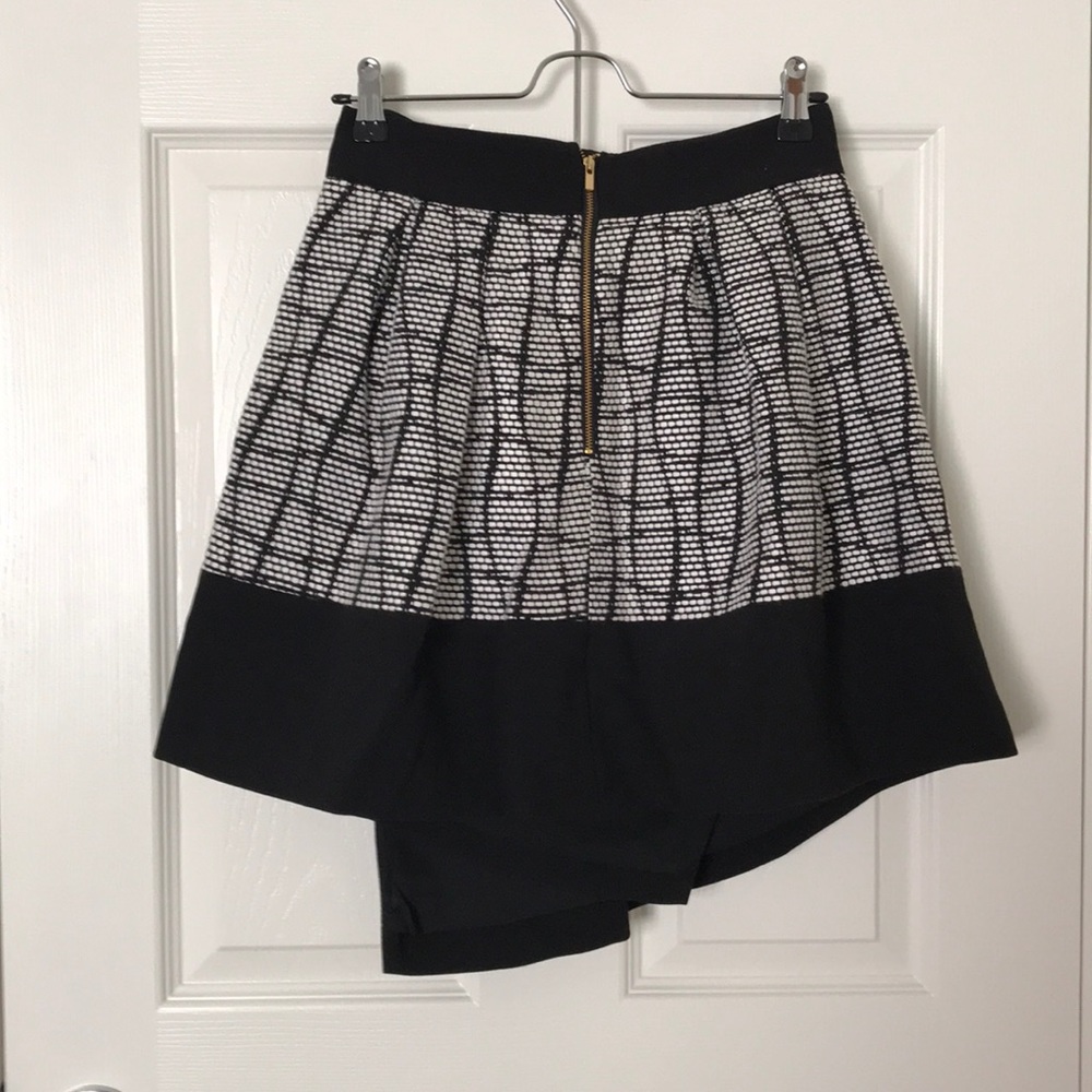 Banana Republic Skirt - Picture 3 of 3